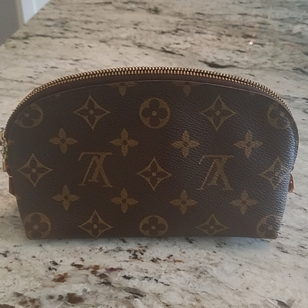 Louis Vuitton cosmetic pm